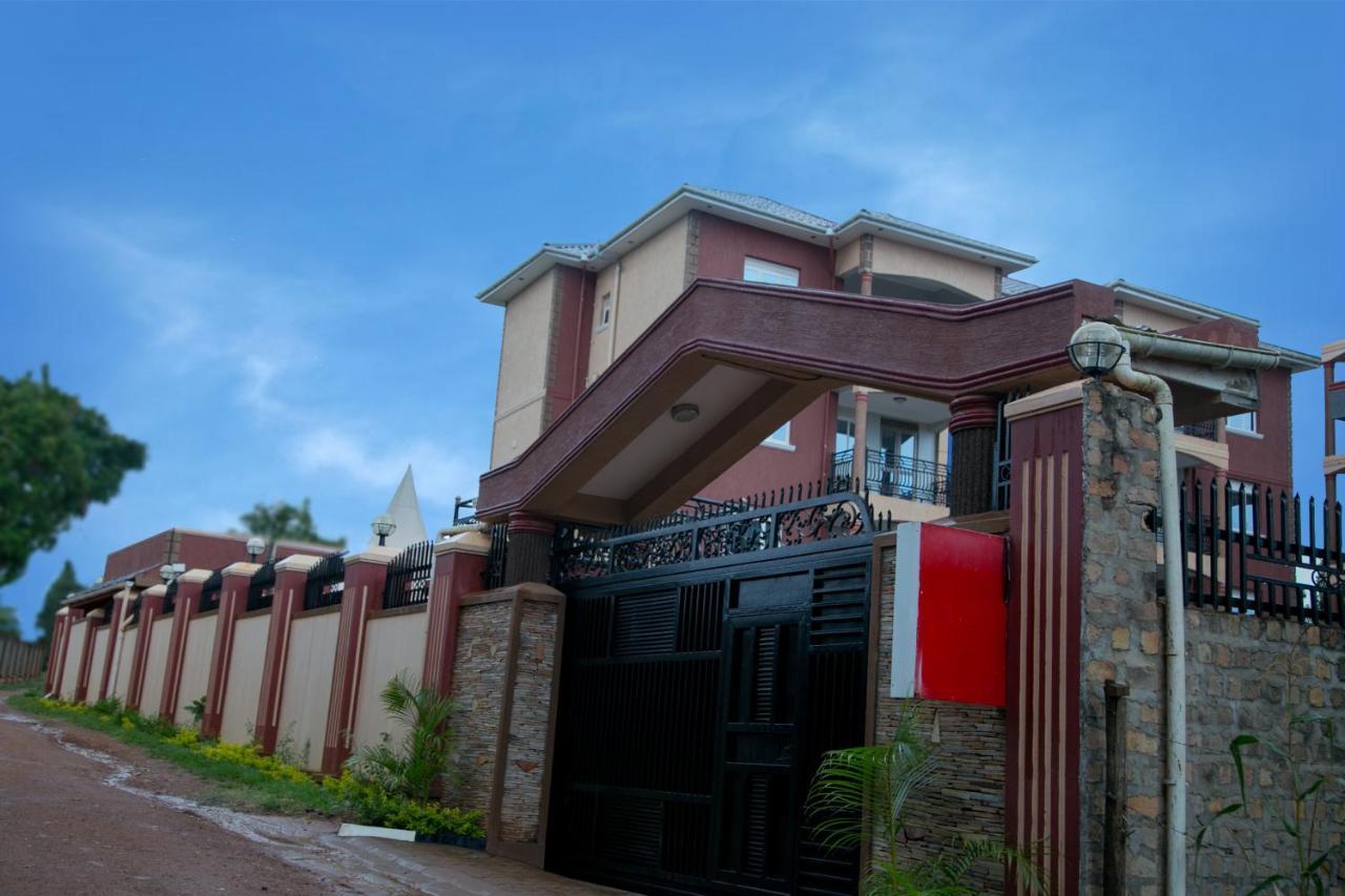 Red Sox Hotel Ltd Kampala Exteriér fotografie